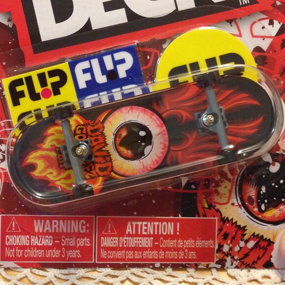 Tech Deck Flip  Steeze Spin Master Series Fingerboard Collectible - Picture 2 of 3